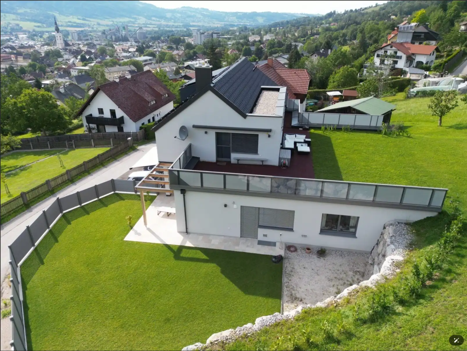 Haus umbauen Haus LI Fallstudie Draufsicht nachher Luftaufnahme