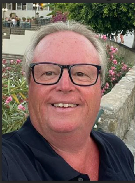 Direktor des Gewerbeparks berichtet über Architekt Kirchdorf Simon Glas Kirchdorf 