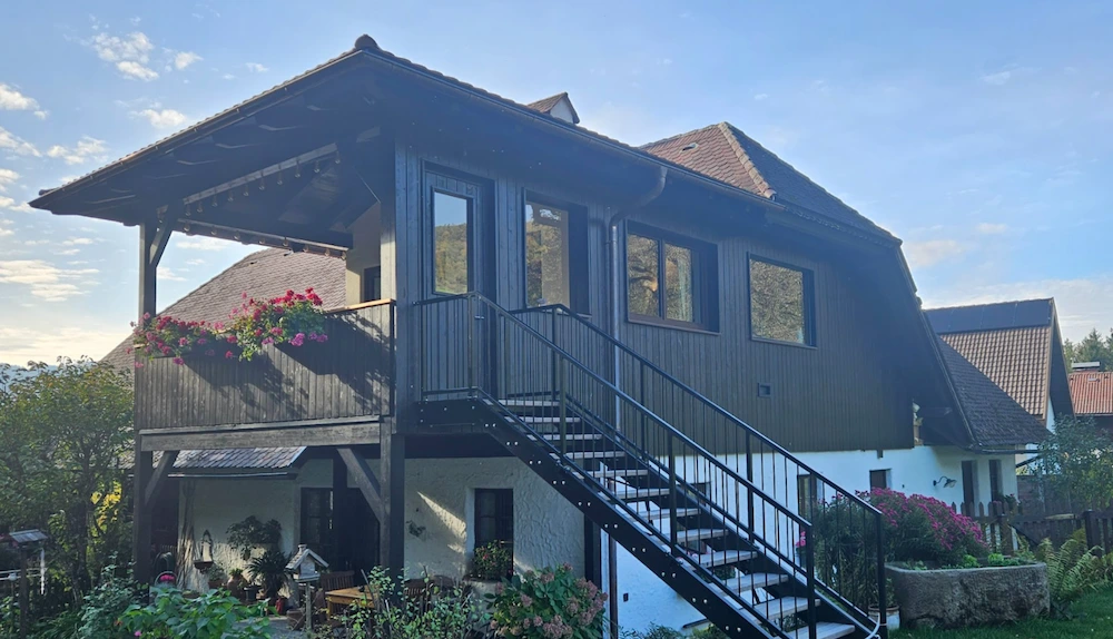 Hausbau Traumhaus EFH mit großer Treppe